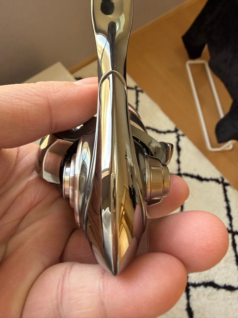 22EXIST LT2500S スピニングリール