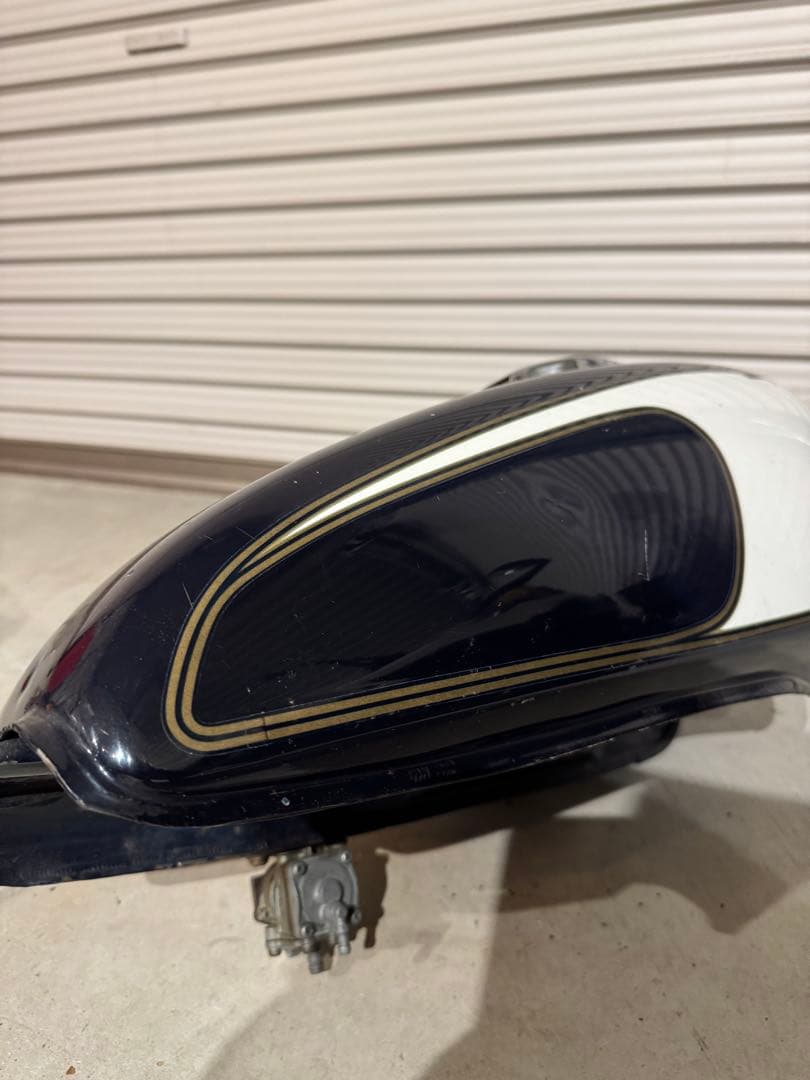 SR400初期型タンク