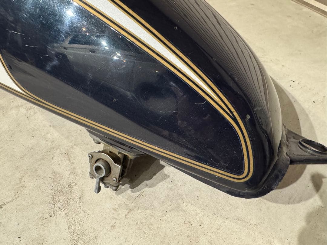 SR400初期型タンク