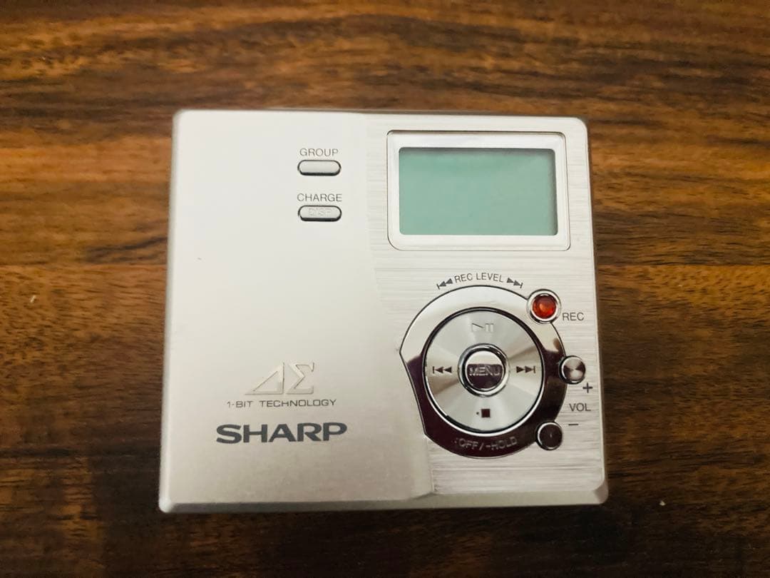 SHARP シャープ ポータブルMDレコーダー　MD-DR77 シルバー