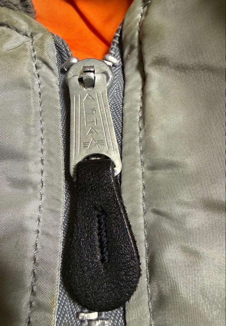 ALPHA社　90年代　MA-1 レプリカ　アメリカ製シルバーLサイズ