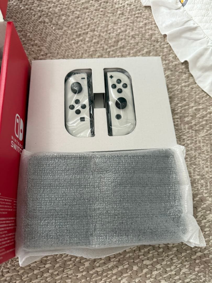 Nintendo Switch 本体 ホワイト/ブラック有機ELソフトセット美品