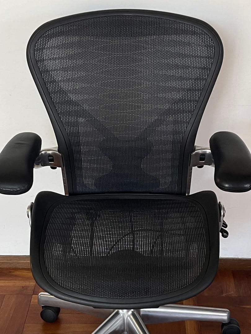 ハーマンミラー アーロンチェア ポリッシュ Bサイズ フル装備