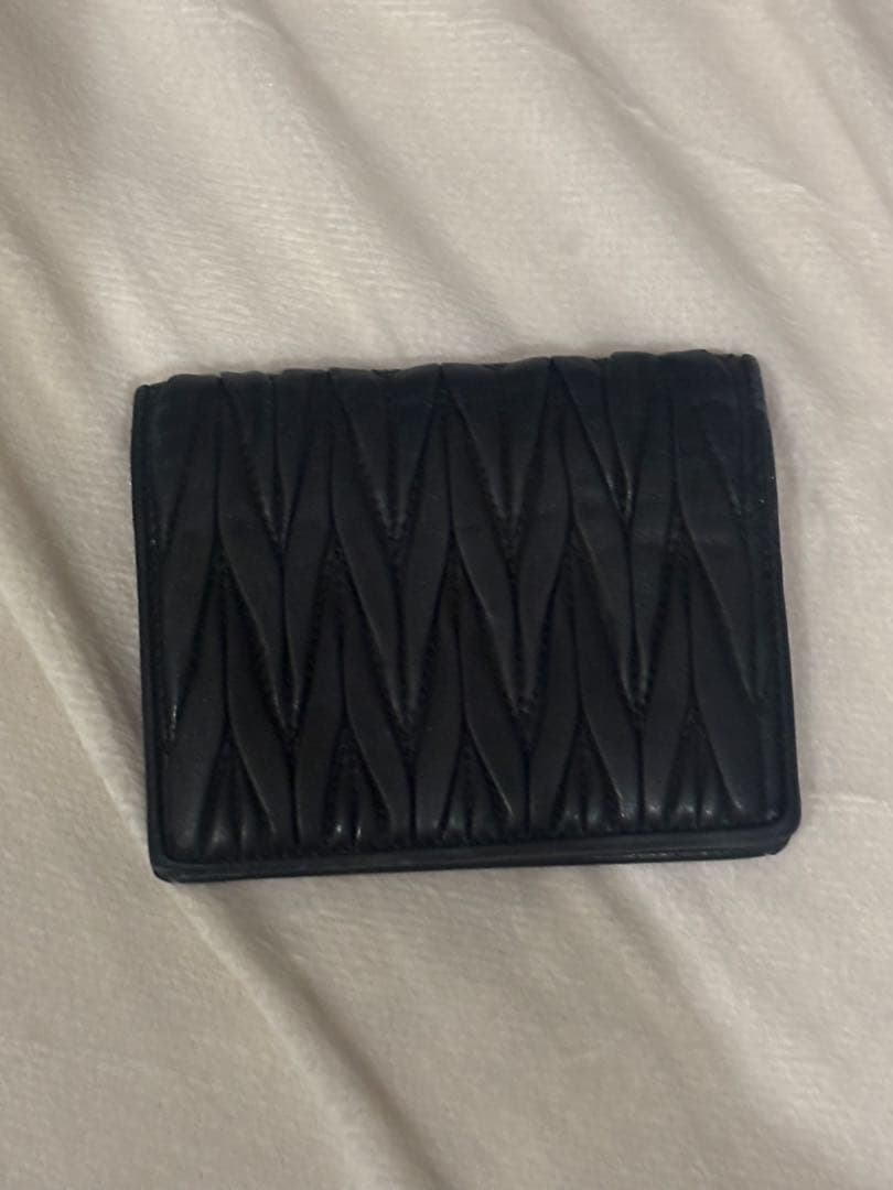 miumiu 2つ折り 財布 ミュウミュウ マテラッセ ブラック クリスタル