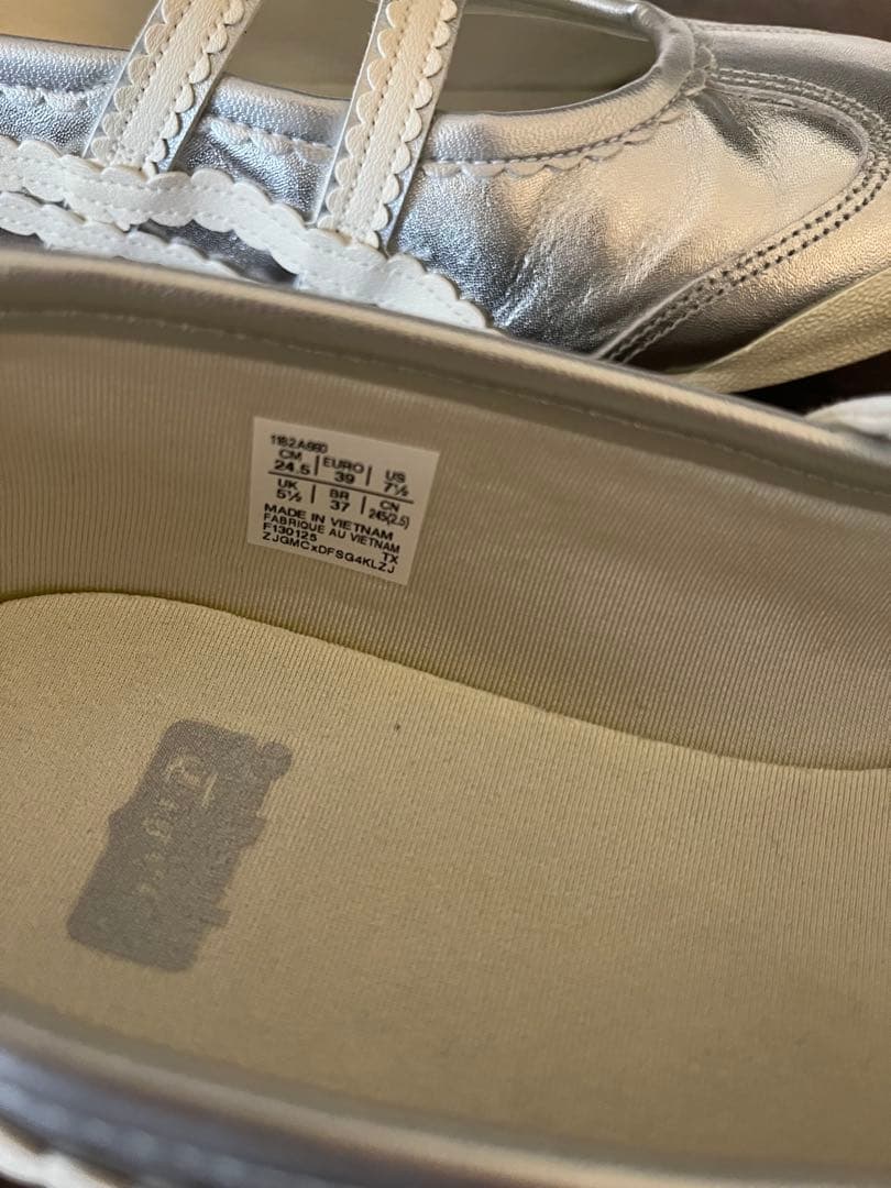 オニツカタイガー　onitsuka tiger MEXICO 66 TGRS