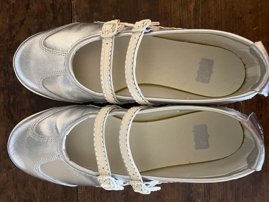 オニツカタイガー　onitsuka tiger MEXICO 66 TGRS