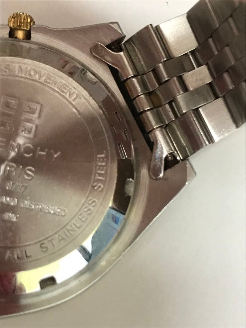 GIVENCHY ジバンシー腕時計 スポーツモデル　I.1391