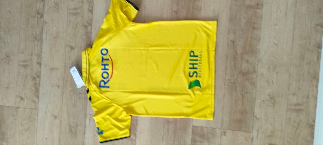 ガンバ大阪 Hummel イエローユニフォーム M-Lサイズ【新品未使用タグ付】