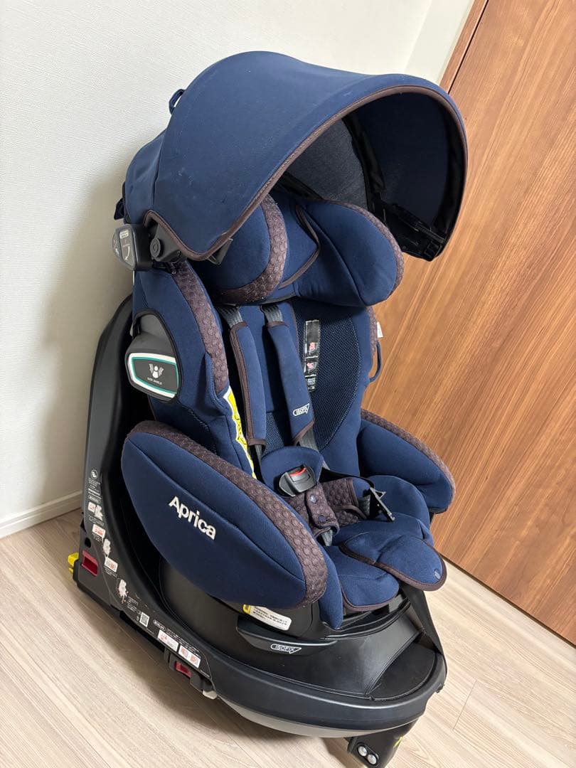 アップリカ フラディア グロウ ISOFIX 360°セーフティー R129