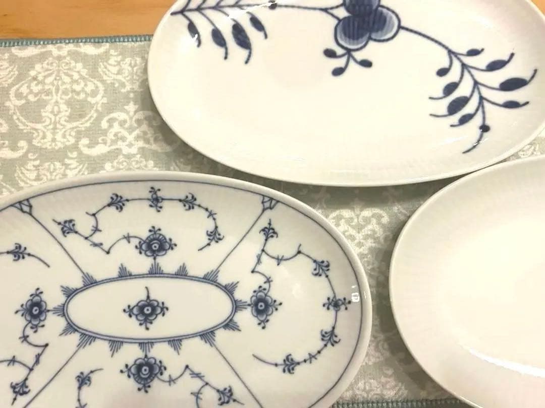 美品3点セット  オーバル皿ブルーフルーテッド食器