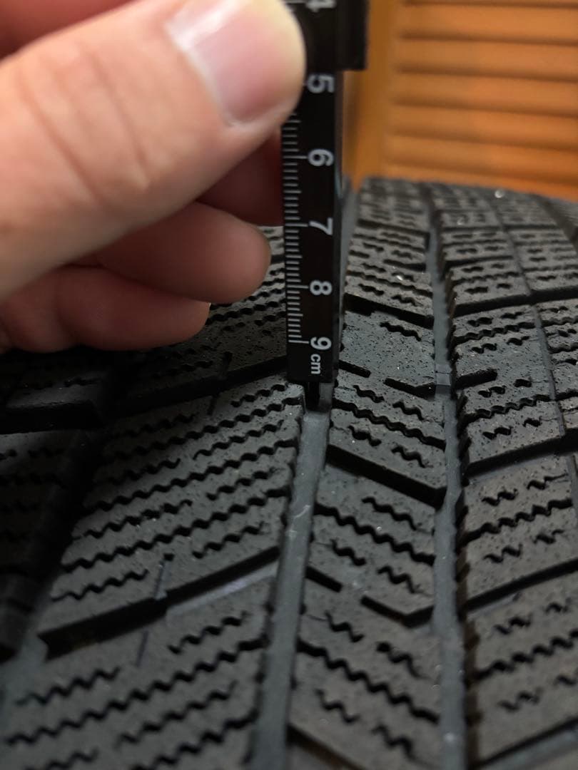 送料無料 スタッドレスタイヤホイール付き4本セット