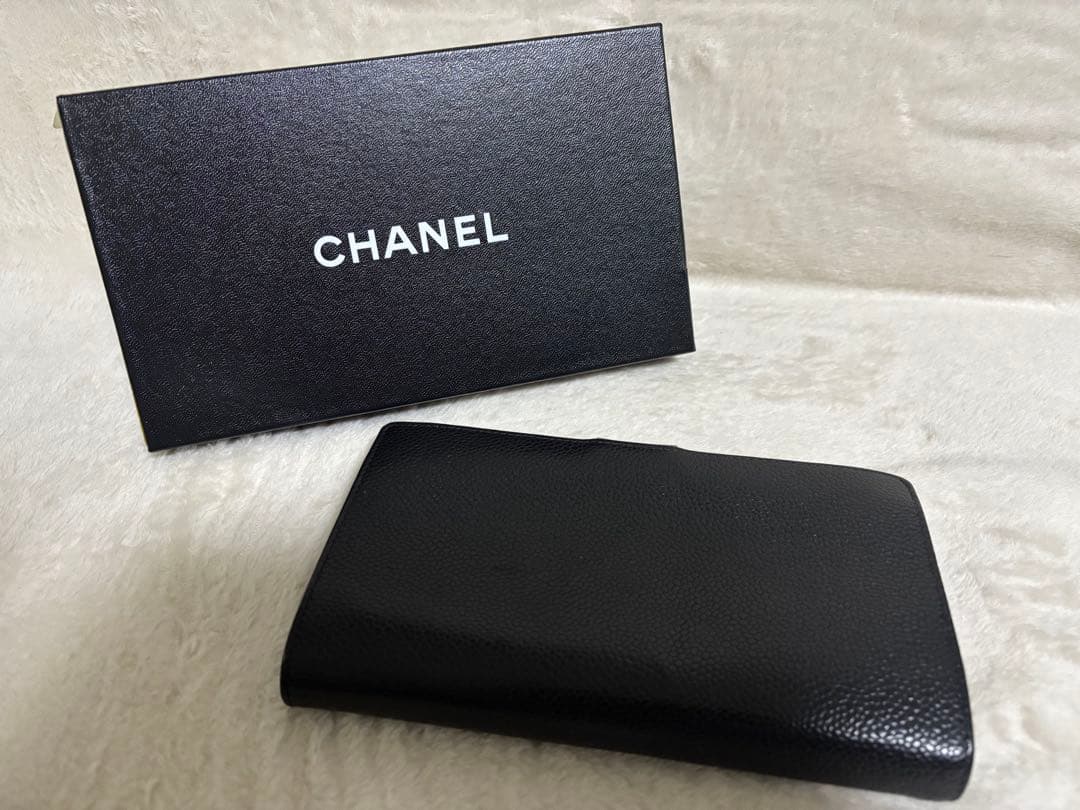 ✨CHANEL ブラックレザー 二つ折り財布　キャビアスキン✨早い者勝ちです✨