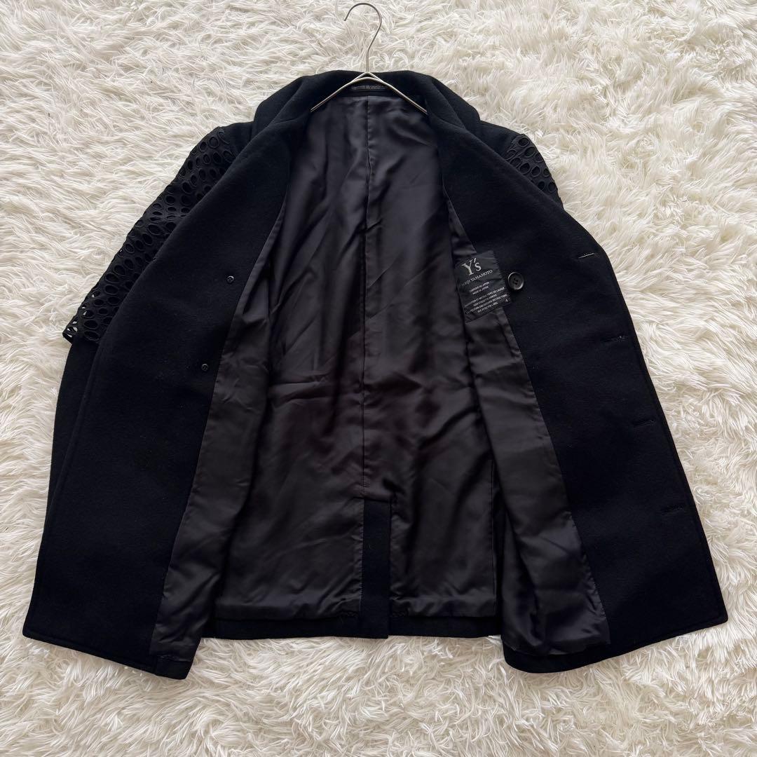 【ワイズ】チェスターコート　ダブル 装飾　カットワーク　黒　サイズ4