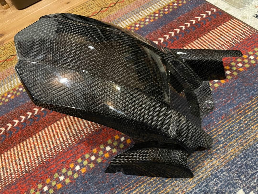 ARCHI アーキ カーボンリアフェンダー