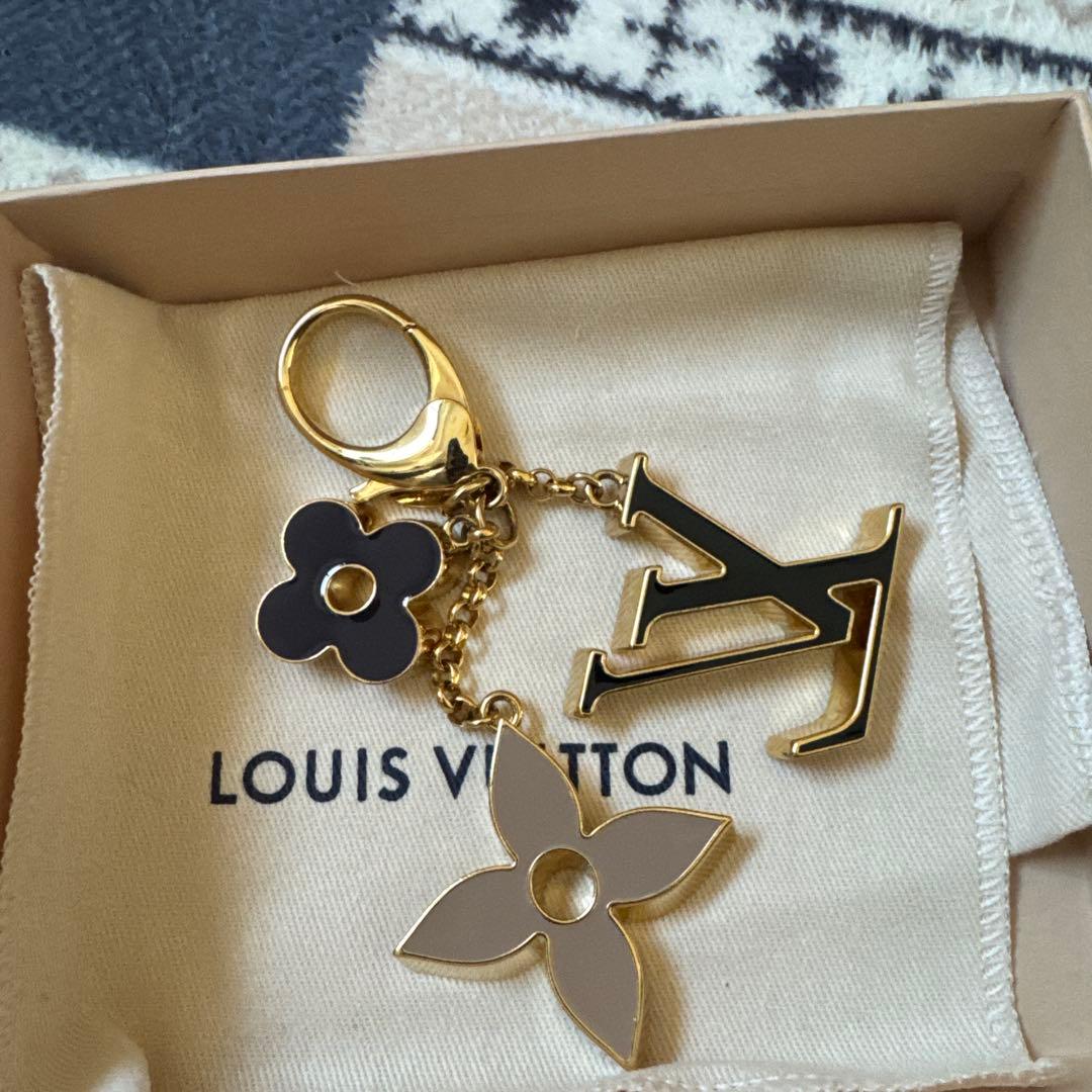 LOUIS VUITTON 新品