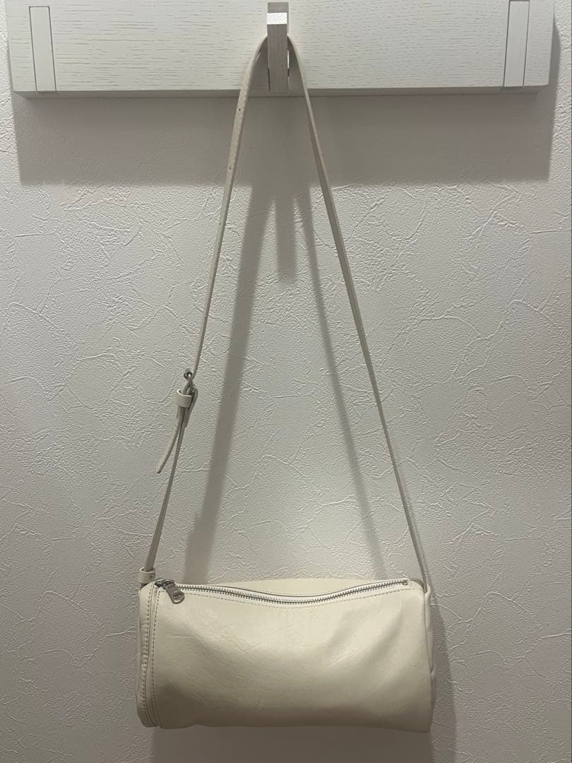 n*a様 ソフトレザーロールショルダーバッグ russet ラシット