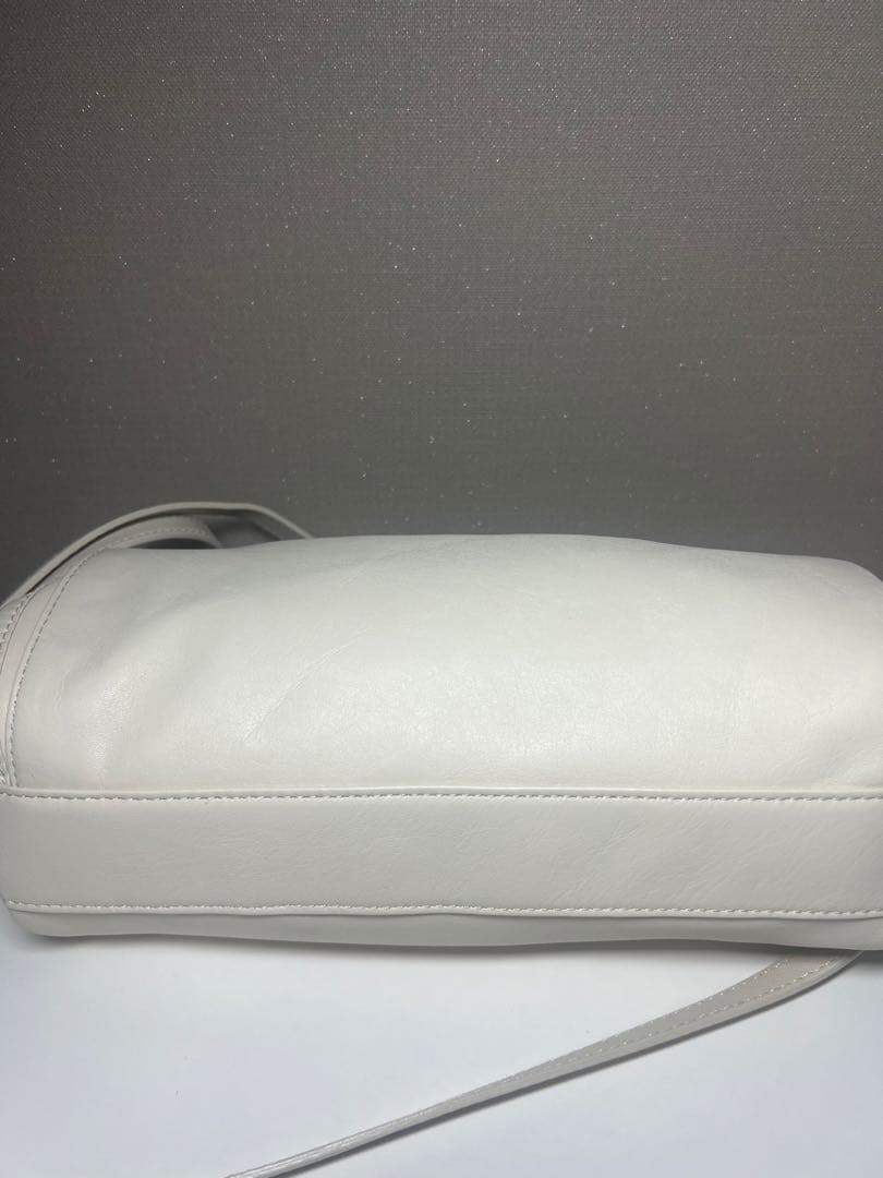 n*a様 ソフトレザーロールショルダーバッグ russet ラシット