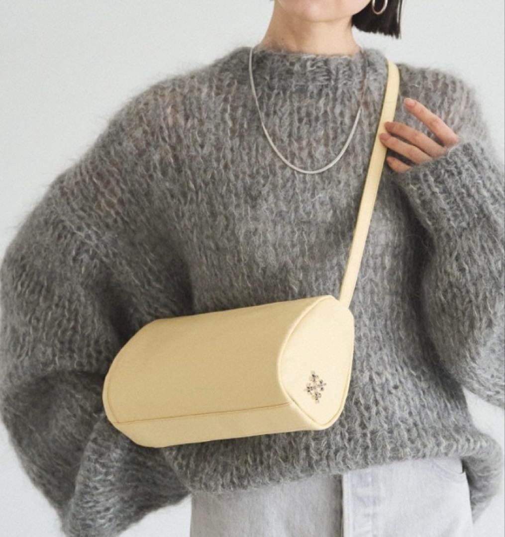 n*a様 ソフトレザーロールショルダーバッグ russet ラシット