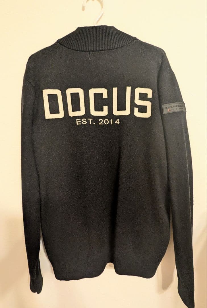 DOCUS ブラック ジップアップジャケット