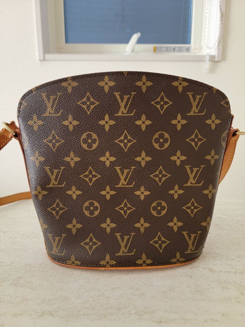 Louis Vuitton ルイヴィトン モノグラム ドルーオ ショルダーバッグ