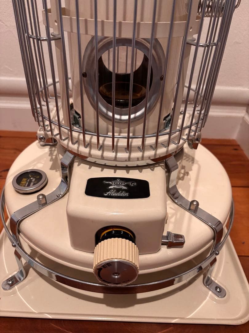 Aladdin アラジン ブルーフレーム 石油ストーブ BF3907 クリーム色