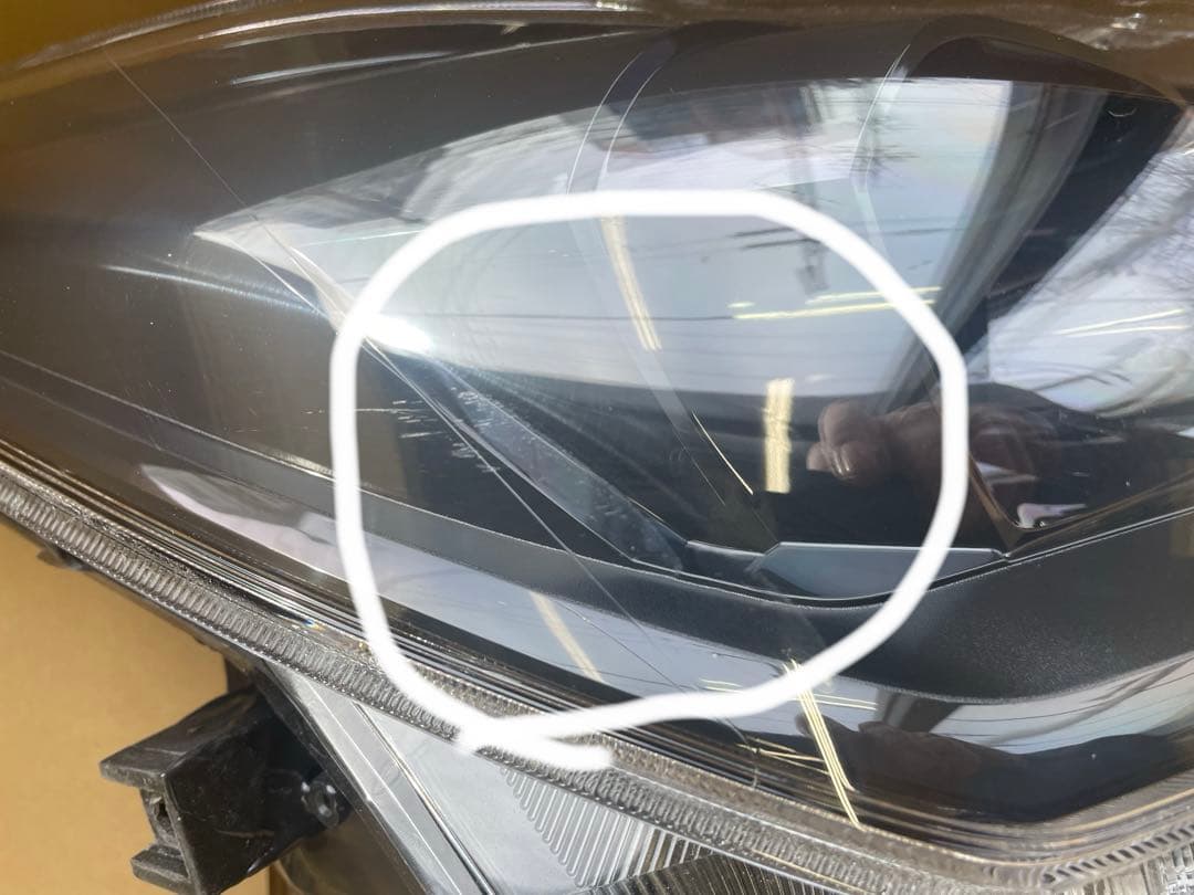 フィールダー、アクシオヘッドライトユニット右LED