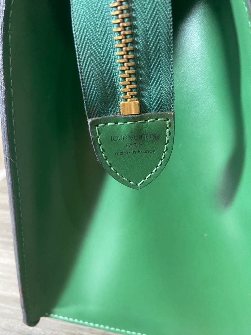 ルイヴィトン ビジネスバッグ エピ リヴィエラ レザー　緑　チャーム