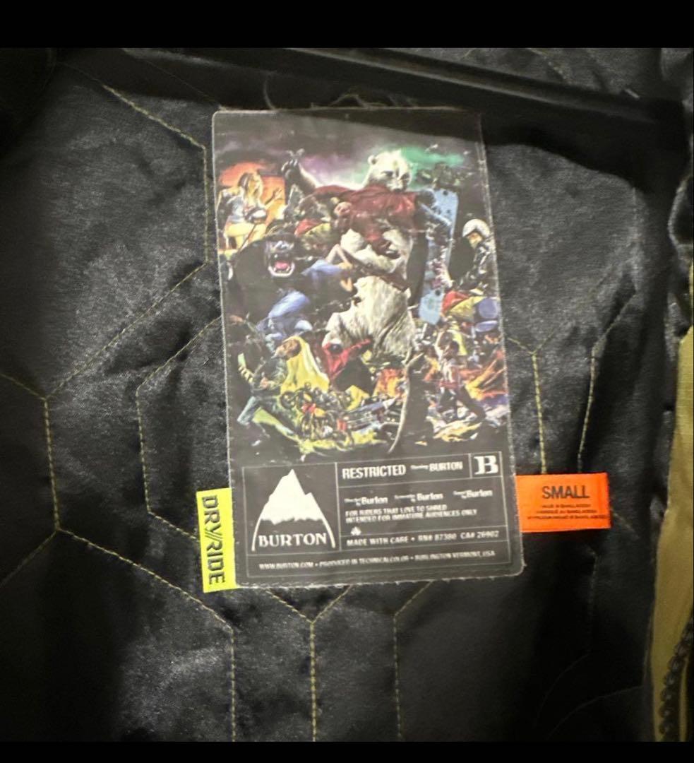 オリーブグリーン スノーボードウェア