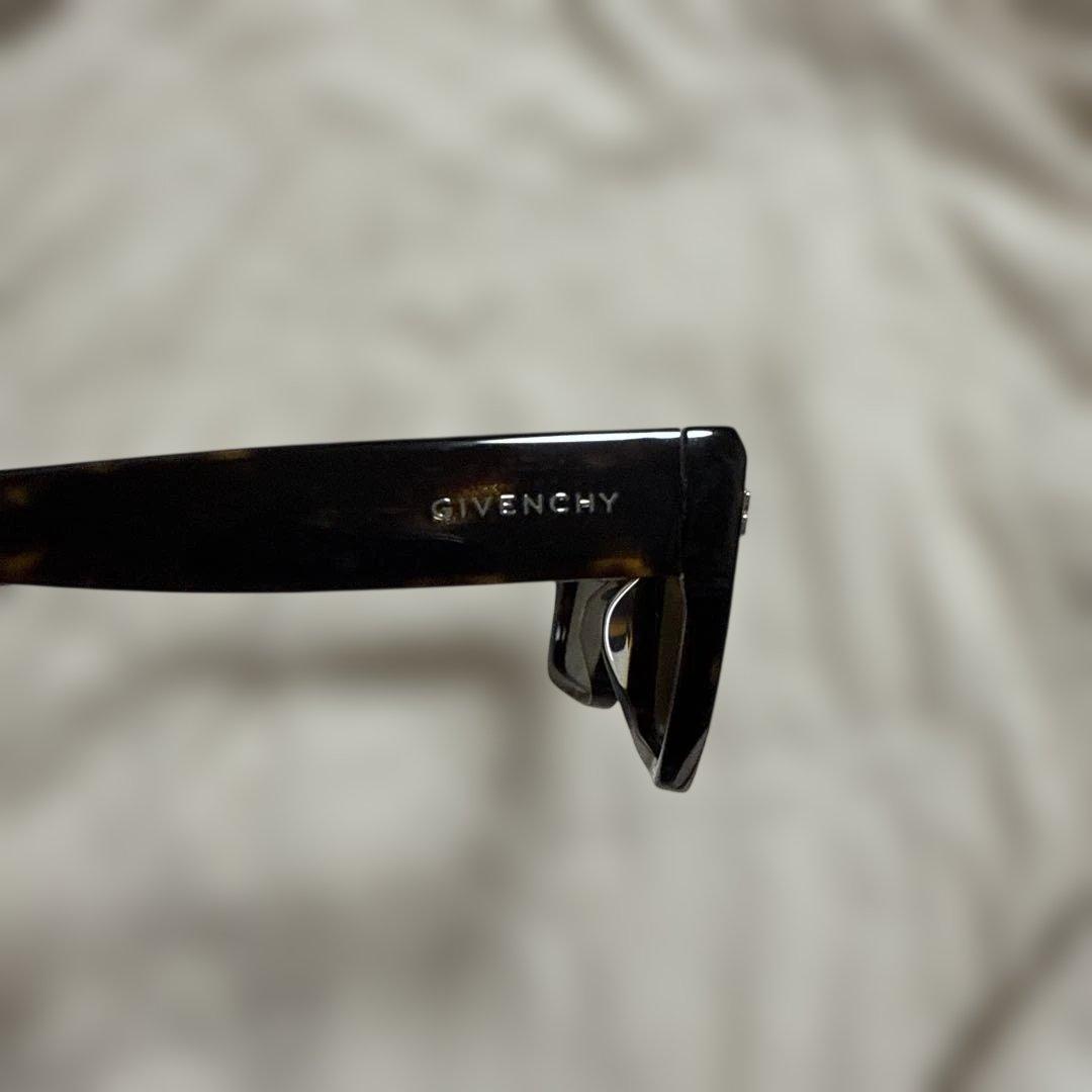 GIVENCHY サングラス