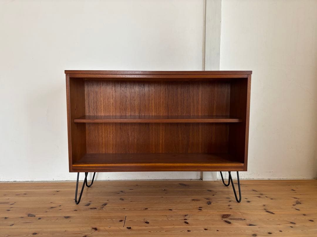 北欧ヴィンテージ　チーク　サイドボードキャビネット