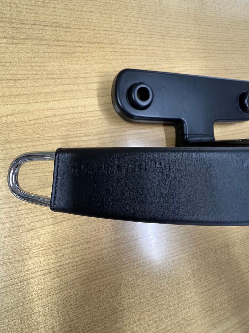 レクサス　純正インルームハンガー ヘッドレストハンガー( IS GSE21 用)