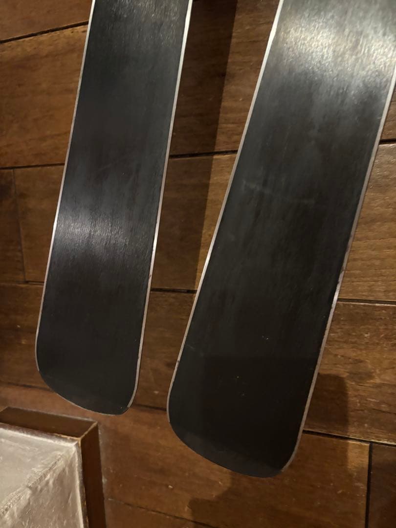 人気板⭐︎美品⭐︎2023エラン(ELAN) スキー板 130cm 3点フルセット