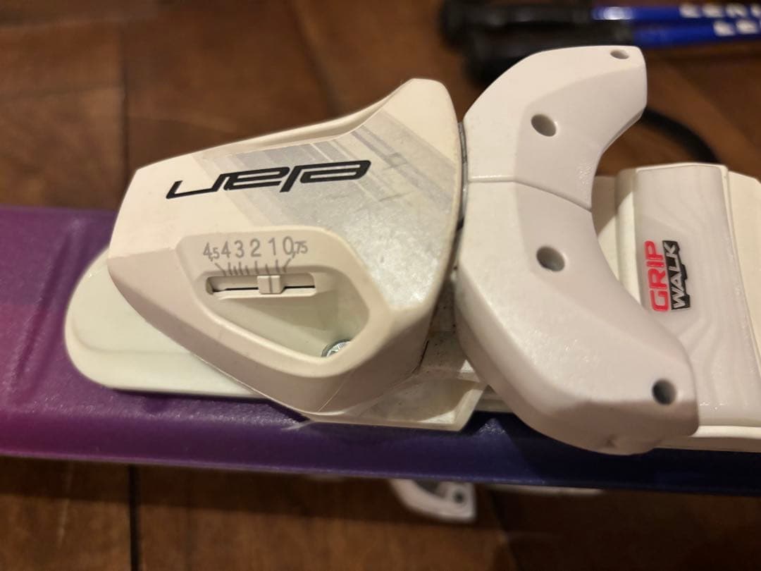 人気板⭐︎美品⭐︎2023エラン(ELAN) スキー板 130cm 3点フルセット