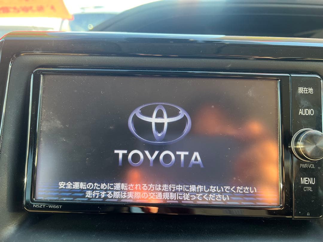 TOYOTA トヨタ　純正ナビ　SDナビ　NSZT-W66T 66ナビ　フルセグ