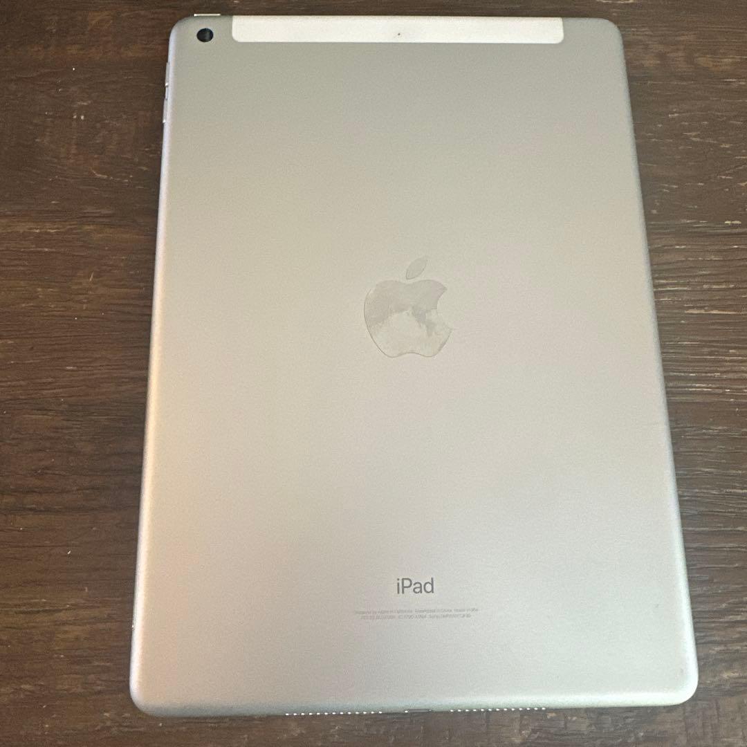 整備済み品iPad 第６世代Wi-Fi + Cellular 32GB シルバー
