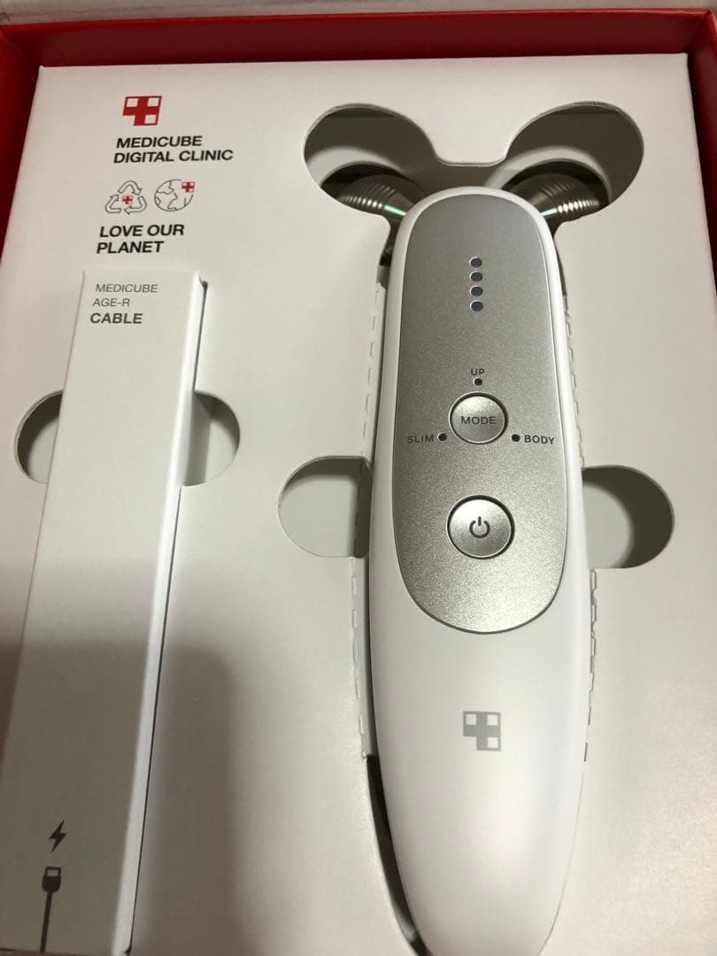 AGE-R DERMA EMS SHOT 美顔器