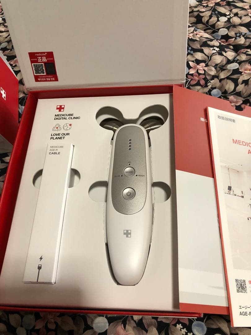 AGE-R DERMA EMS SHOT 美顔器