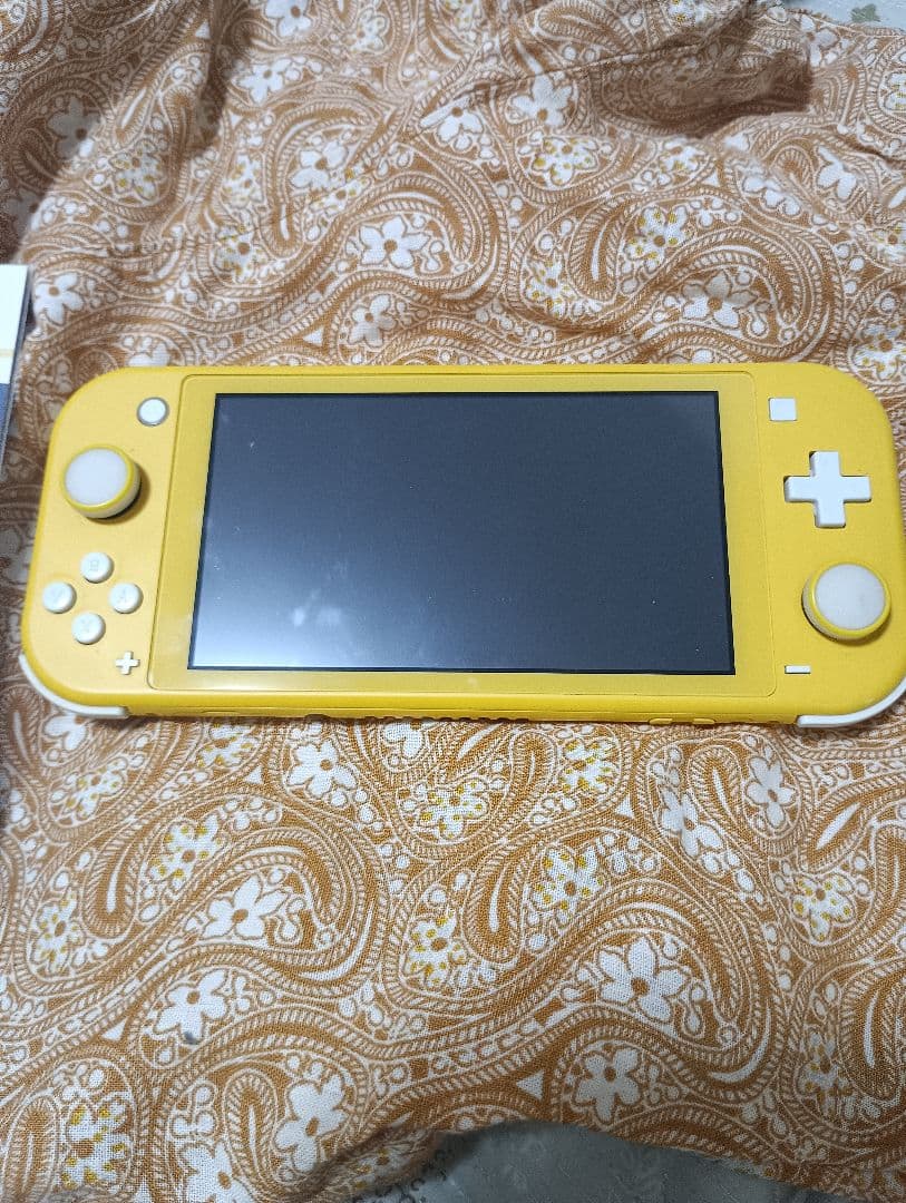 Nintendo Switch Lite イエロー 本体 + アクセサリー