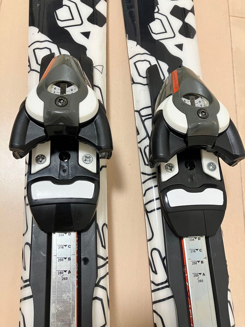 SALOMON サロモン AXESS アクセス ミッドスキー 大阪手渡し可能