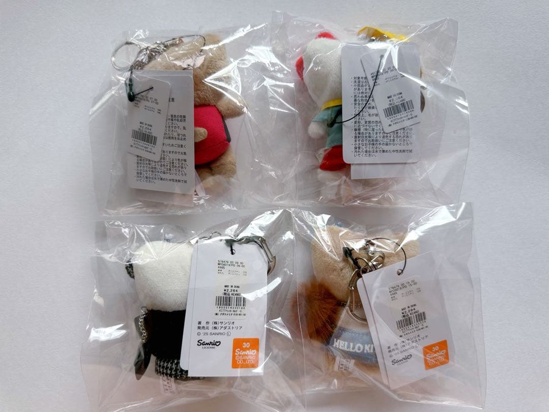 新品　me %ローリーズファーム　ハローキティ　キーホルダー 幼稚園等4点セット