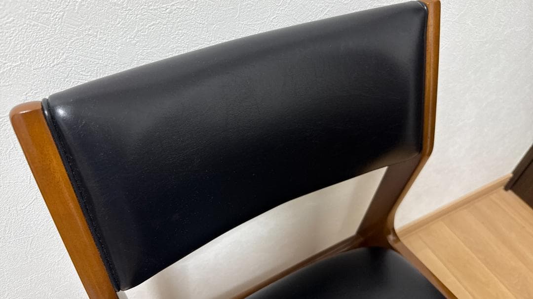 カリモク60 アームレスダイニングチェア スタンダードブラック