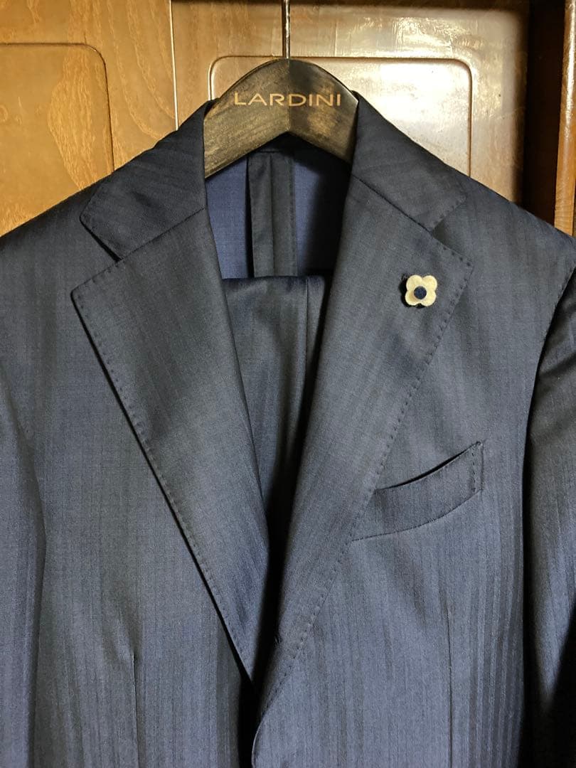 LARDINI　スーツ【希少】ネイビーソラーロ　44