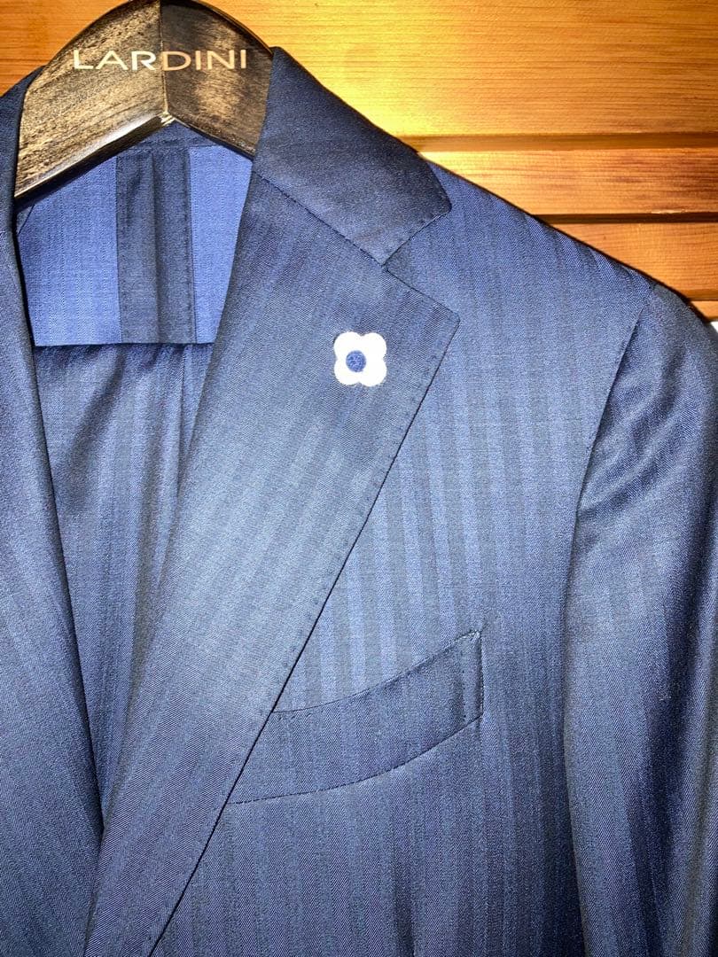 LARDINI　スーツ【希少】ネイビーソラーロ　44