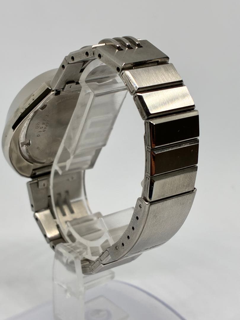 希少✨SEIKO ALBA AKA V707-0A10 クォーツ 腕時計　レッド