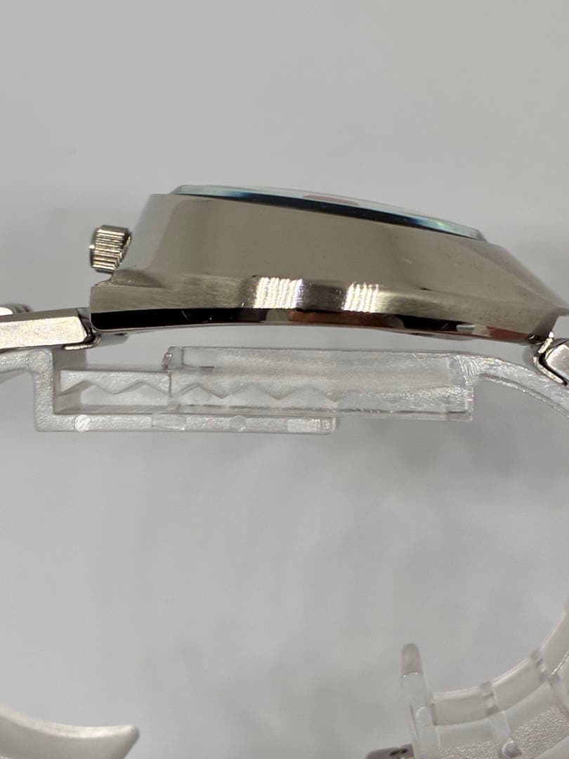 希少✨SEIKO ALBA AKA V707-0A10 クォーツ 腕時計　レッド