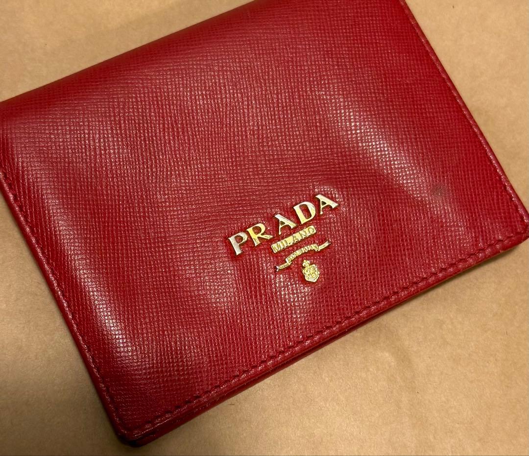 PRADA サフィアーノ　レッド 二つ折り財布　箱付き