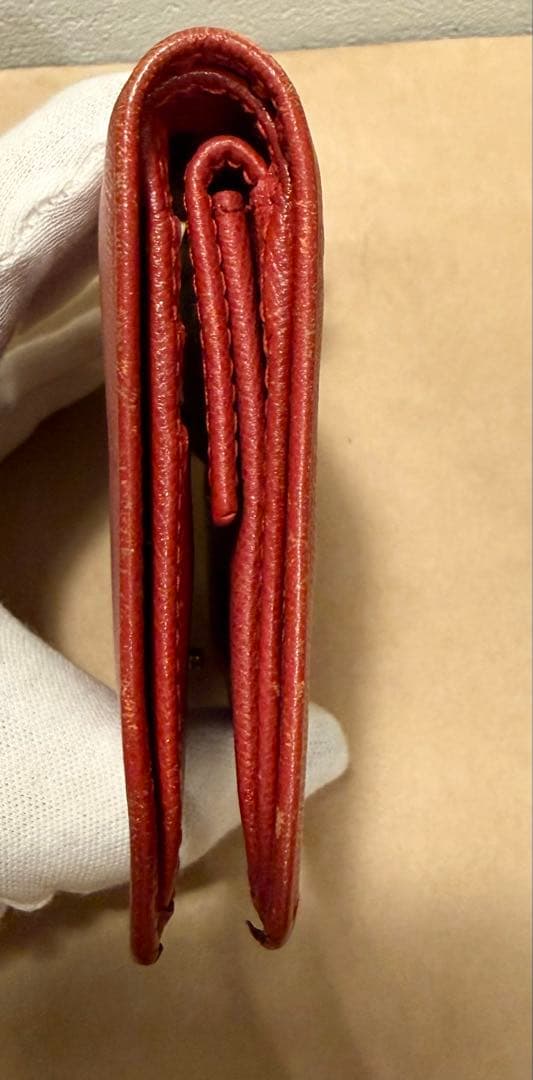 PRADA サフィアーノ　レッド 二つ折り財布　箱付き