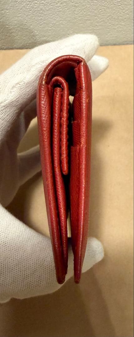 PRADA サフィアーノ　レッド 二つ折り財布　箱付き