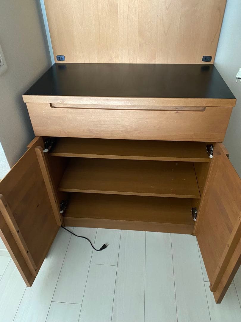 【再値下げ！】【送料込】ウニコ　WYTHE ワイス　キッチンボード　食器棚