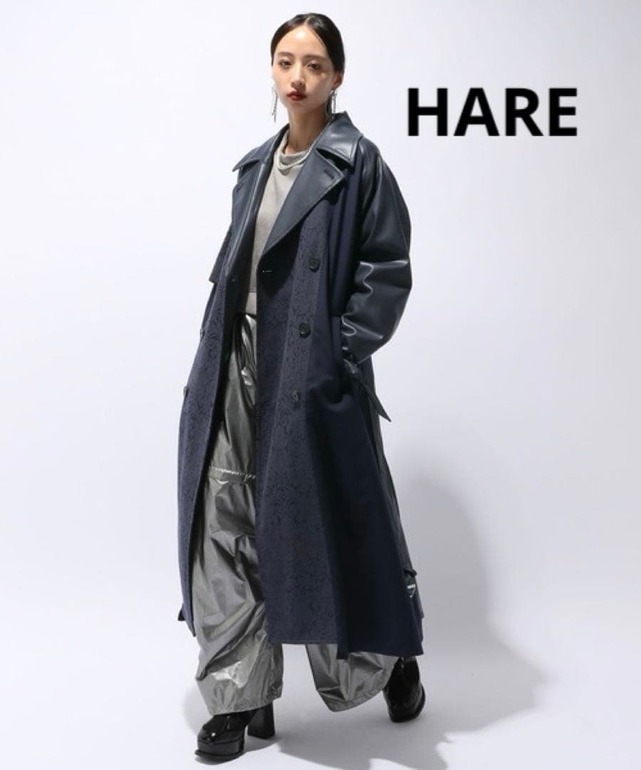 極美品　HARE　フェイクレザーイソザイトレンチコート　レース　ネイビー　ベルト